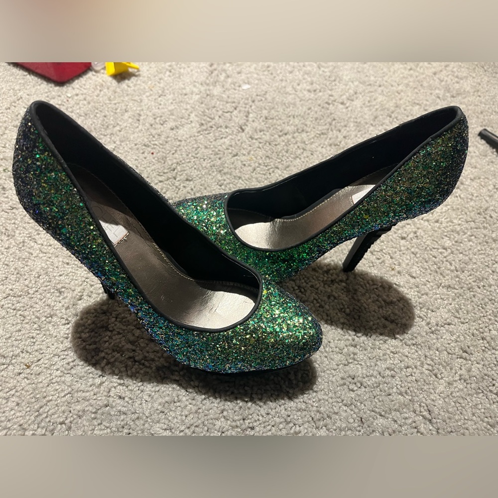 Rachael Zoe Green Chunky Glitter pumps. Size 8.5. Never worn